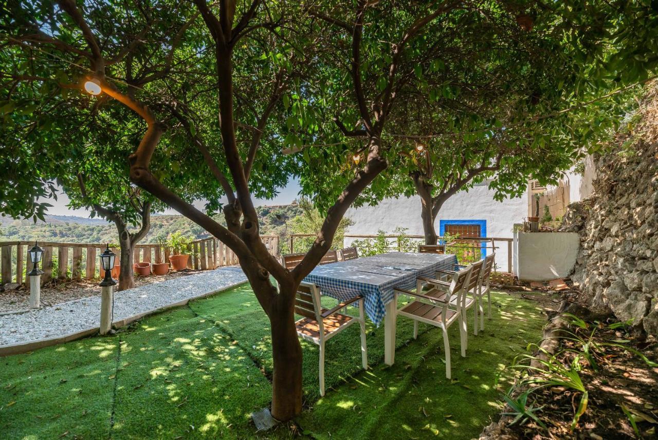 Casa Rural Entre Ojen Y Marbella Exterior photo